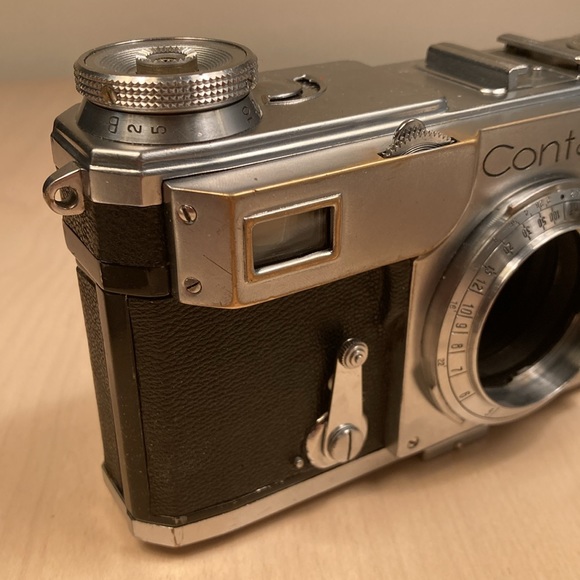 Contax II Zeiss Ikon 35mm Rangefinder Camera w/ Jupiter 8M 50mm f / 2 (Serviced) - Picture 5 of 17